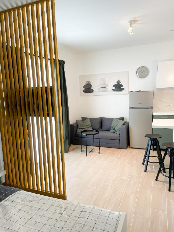 Modern Studio Overlooking Downtown Makarska Exterior photo